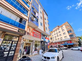 Muradiye Eski Girişte 2+1 Kapalı Mutfak Ara Kat Cam Balkonlu