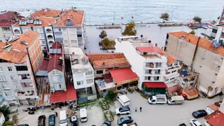 Vıp Gym'den Yakakent Merkez Deniz Manzaralı Satılık Bina Ve Arsa