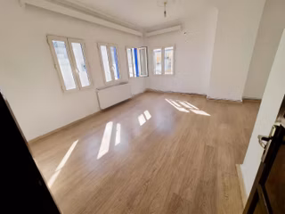 Kumbahçe 'de Dahile Yakın 2+1 Kiralık Daire