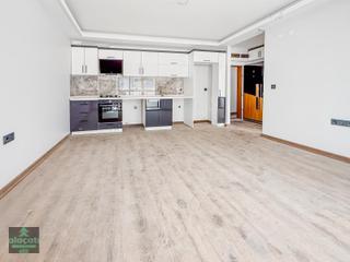 İncek İskanlı 62 M² Sıfır Cam Balkonlu Satılık 1+1 Daire
