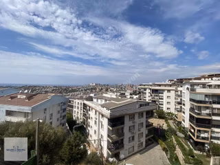Değirmenderede Panoramik Deniz & Havuz Manzaralı Prestijli 2+1