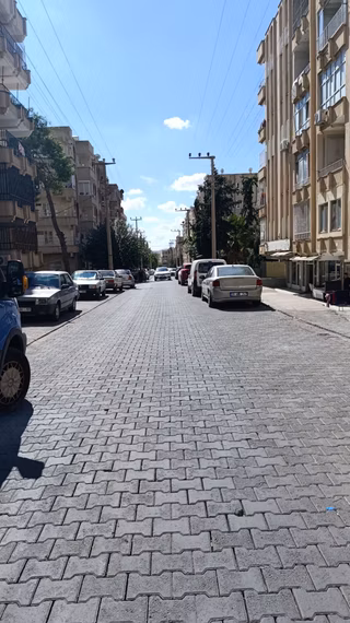Arakat 5 Oda Doğalgazlı Asansörlü Otopark Merkezi Konumda