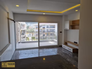 Kuşadası İki Cesmelık Mahallesınde Site İcerısınde Kiralık 1+1