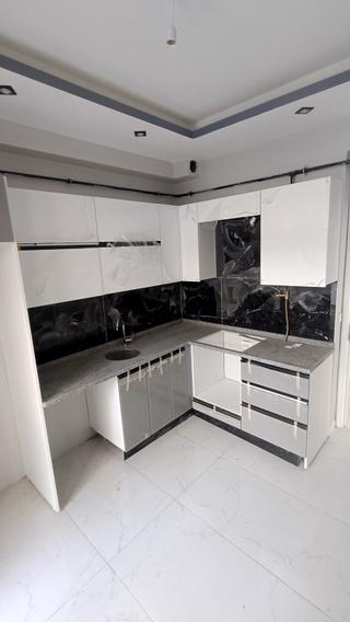 Tombakzade Bulvarı Arasokağında Ebeveyn Banyolu Sıfır Kiralık2+1