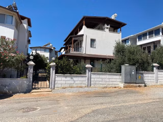 Didim Akbük Merkezde Satılık Yazlık