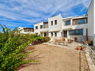 Gündoğan Deniz Manzaralı, Özel Plajlı, Bahçeli 4+1 Villa