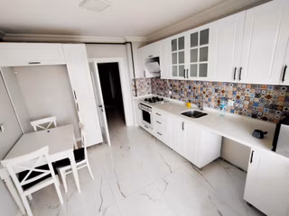 Avcılarda Dede Korkut Okul Yanı Yapılı 3+1 Kiralık Daire