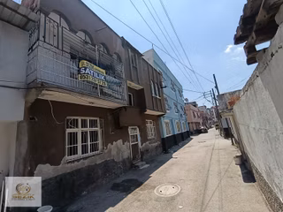Karasu Mh 80'cı Yıl Okul Civarı Bahçeli 2/katlı Komple Satılık