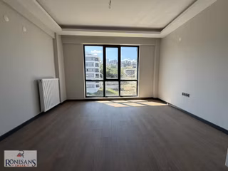 Rönesans Emlak'tan Lüks Satılık 1+1 Daire