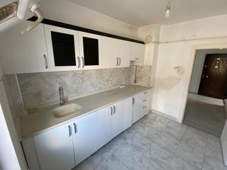 Es-as'tan Tren İstasyonuna Yakın 3+1 Yapılı Kiralık Daire