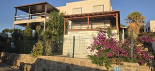 Gündoğan Kardeşler Sitesi Eşyalı, Özel Plajlı 1+1