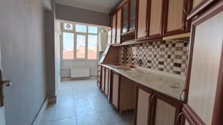 Sincan Tandoğan Mahallesinde 3+1 Ara Kat Kaymakamlığa Trene Yakın Kiralık Daire
