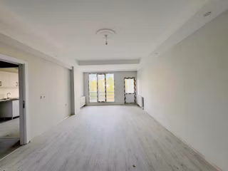 Ze/max'tan Arakat Ön Cephe Geniş Kullanışlı Kiralık 3+1 Daire