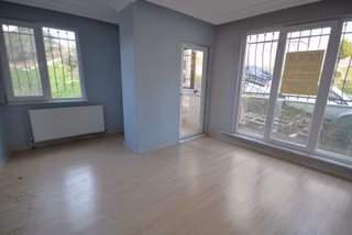 Kiralık 95 M2 Toprak Temazsız! 3 Banyolu Balkonlu Lüks Daire!