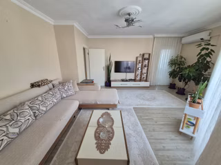 Delux'den Çınarlı Mah'de Merkezi Lokasyonda Satılık 2+1 Daire
