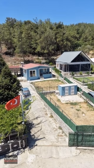 Varna Dan Çakaltepe De Evi Olan Bahceli Tapulu Doğanın İcinde