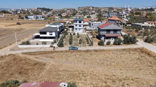 İzmir Tekelide Satılık 414 M2 İmarlı İzbana Yakın Müstakil Villalık Arsa