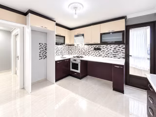 Eryaman Mah.okul/pazar Yeri /eczane / Metro Yakını Kiralık 3+1 Daire /marka