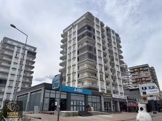 Nora'dan Cadde Üzeri Bağımsız Mutfak Geniş Oturumlu