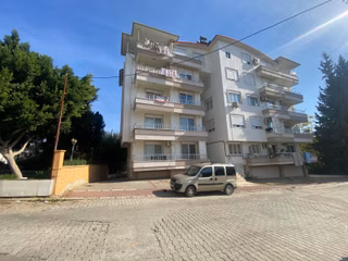 Re Golf'ten Kökez Mahallesinde Geniş 3+1 Kiralık Daire