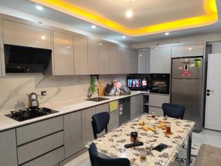Yenişehir'de Sıfır 3+1 Güney Cephe 1.sınıf Yapılı Full Dolaplı