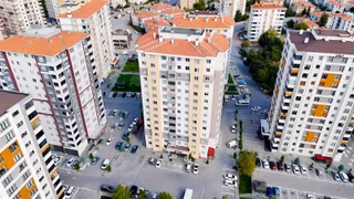 Küçükali Mahallesinde Ekstra Yapılı 2+1 Daire