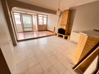 Bahçeli Evlerde Metro Yakını 3+1 Kiralık Daire