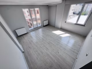 Metin Yapı'dan Merkezi Konumda Kombili Kiralık 2+1 Daire!!!