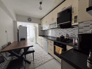 Kuzey Emlak'tan 3+1 Merkez'de Ara Kat Güney Cephe Satılık Daire