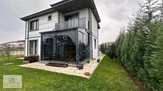 Kartepe Mükemmel Lokasyonda Satılık 4+1 Özel Müstakil Villa