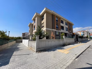 Beyhekim Cad. Adapark Karşısı Giyinme Odalı 2.5+1 Satılık Daire
