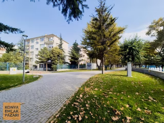 Aydınlık Evlerde Mükemmel Konumda Park Cepheli Yatırımlık Daire