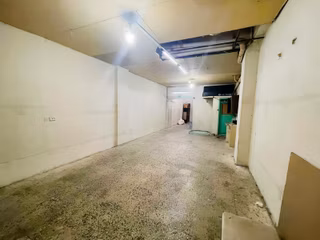 Bayrampaşa Orta Mah. 235 M² Kiralık İş Yeri / Depo !
