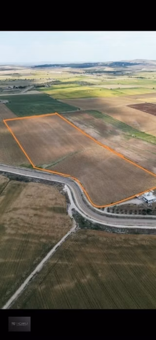 Kadir Saçaklı Emlak'tan 92.000 M² Sulu Tarla