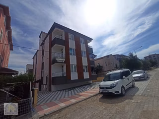 Yuvam Emlaktan Sofular Mah Emin Sokakta Asansörlü Anahtar Teslim Satılık 1+1 Daire