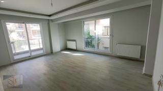 Menemen Uğur Mumcu Mah. Merkezi Konumda 2+1 Satılık Daire