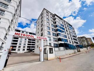 Sivasgmtemlak Tuzlugöl'mah Metropol'site 3+1/110m2 Kiralık Daire