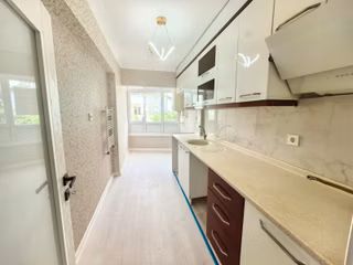 Toprak Emlaktan Ank Keçiören 23 Nisan Mah De 3+1 Yapılı Temiz Daire