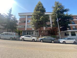 Dikmen Caddesi'ne Çok Yakın Merkezi Lokasyonda 2+1 Satılık Daire