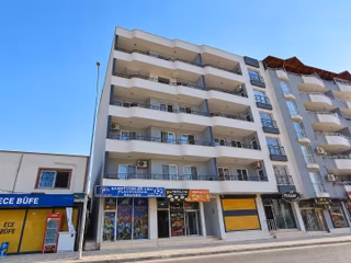 Karaağaç Şarkkonak'ta Sıfır 3+1 Ana Cadde Üzeri Satılık Daire