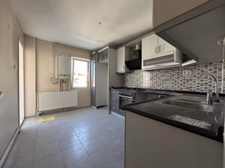 Berk Emlak'tan Yeşil Mahallede Önü Açık 3+1 Satılık Daire