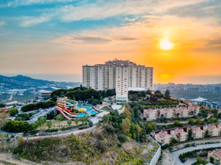 Alanya Kargıcakta Deniz Ve Doğa Manzaralı Muhteşem Kompleks 2+1 Daire