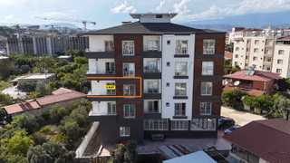 Çekmece'de Köşe Başı Sıfır Binada Ferah-geniş-lüks 2+1 Daire
