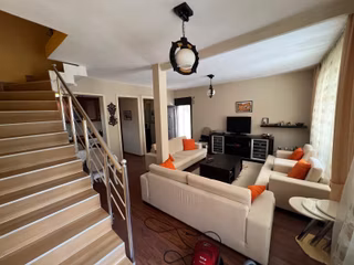Silivri Cumhuriyet'te Satılık 8+2 Geniş İkiz Villa, 250 M²,