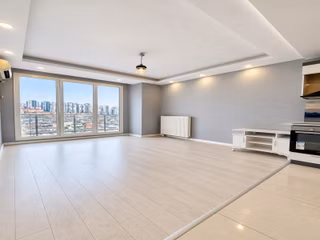 Site İçerisinde Donanımlı Şehir Manzaralı Lüx 1+1 Satılık Daire