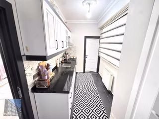 Altınşehırde Satılık Giriş Gibi 2+1 Bahçe Katı(sevim İnş)
