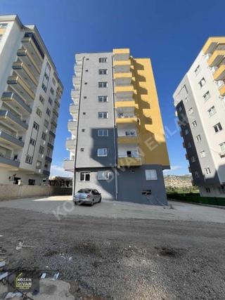 Kozan Divan Emlak'tan Üniversite Karşısında Sıfır Eşyalı 1+1