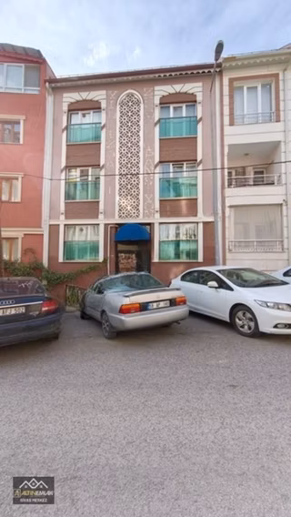 Altın Emlak Satıyor! Çarşı Merkezde Fırsat Masrafsız 1+1 Daire