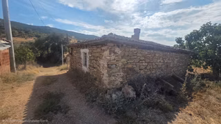 Köy Evi Ve Arazisi