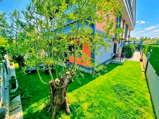Uytundan Zeytinlide Kazdağlarının Eteğinde Isı Pompalı 4+1 Villa